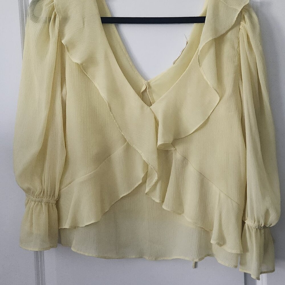 Chic Yellow Ruffle Blouse - Picture 7 of 12
